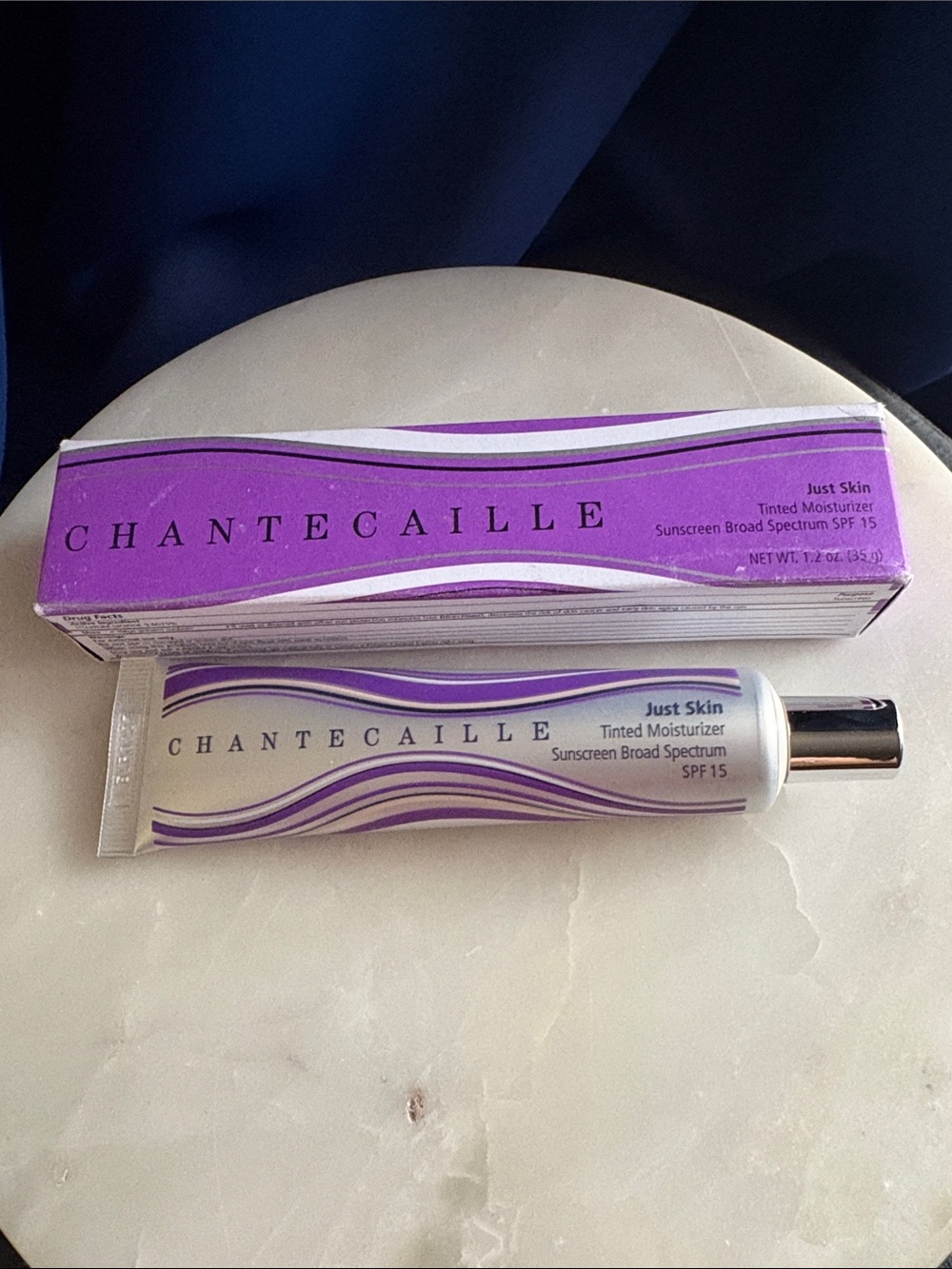 Chantecaille Tinted Moisturizer SPF 15 - in AURA -BNIB✨